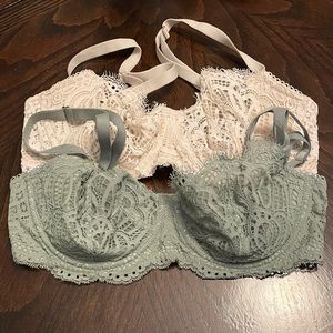 Victoria’s Secret Wicked Unlined Push-up Bras (2) - 32DD